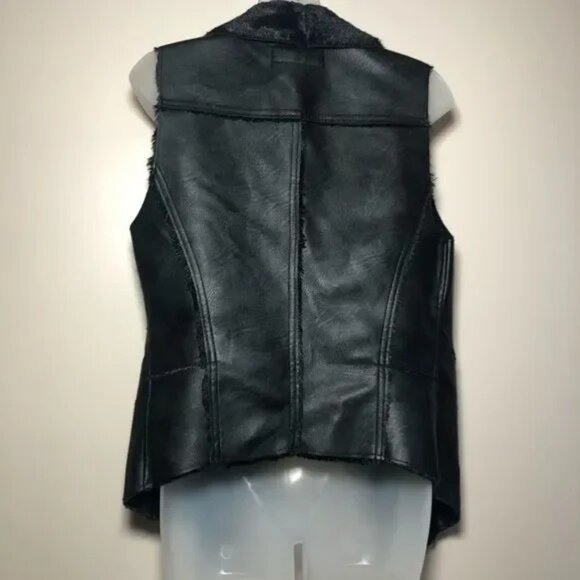BLANK NYC WOMEN'S BLACK FAUX LEATHER & FAUX FUR DRAPE VEST SIZE MEDIUM - Picture 6 of 7